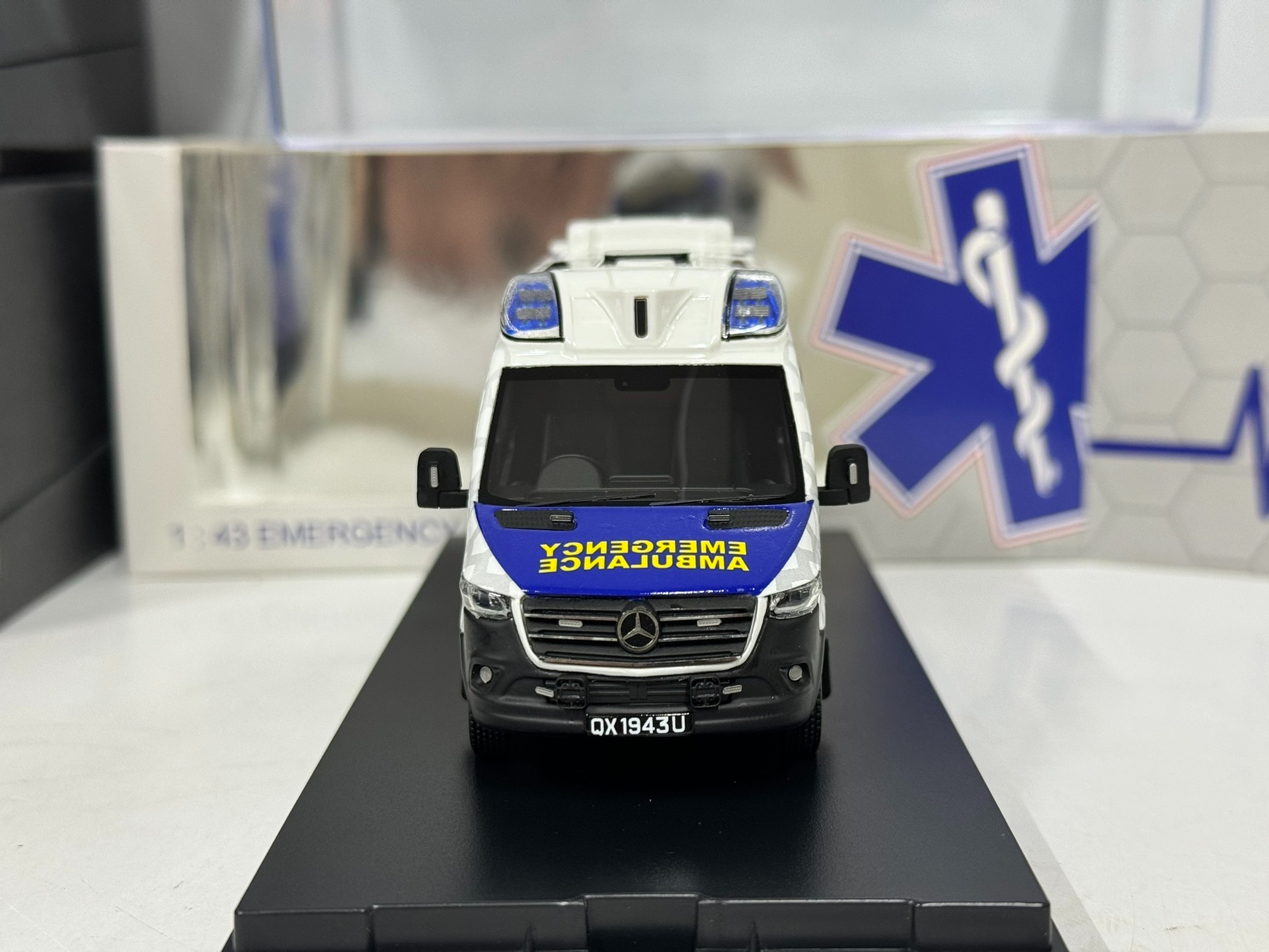 ダイキャストマスターピース 1/43スケール スプリンター  - Interior Design Software のレビューと価格